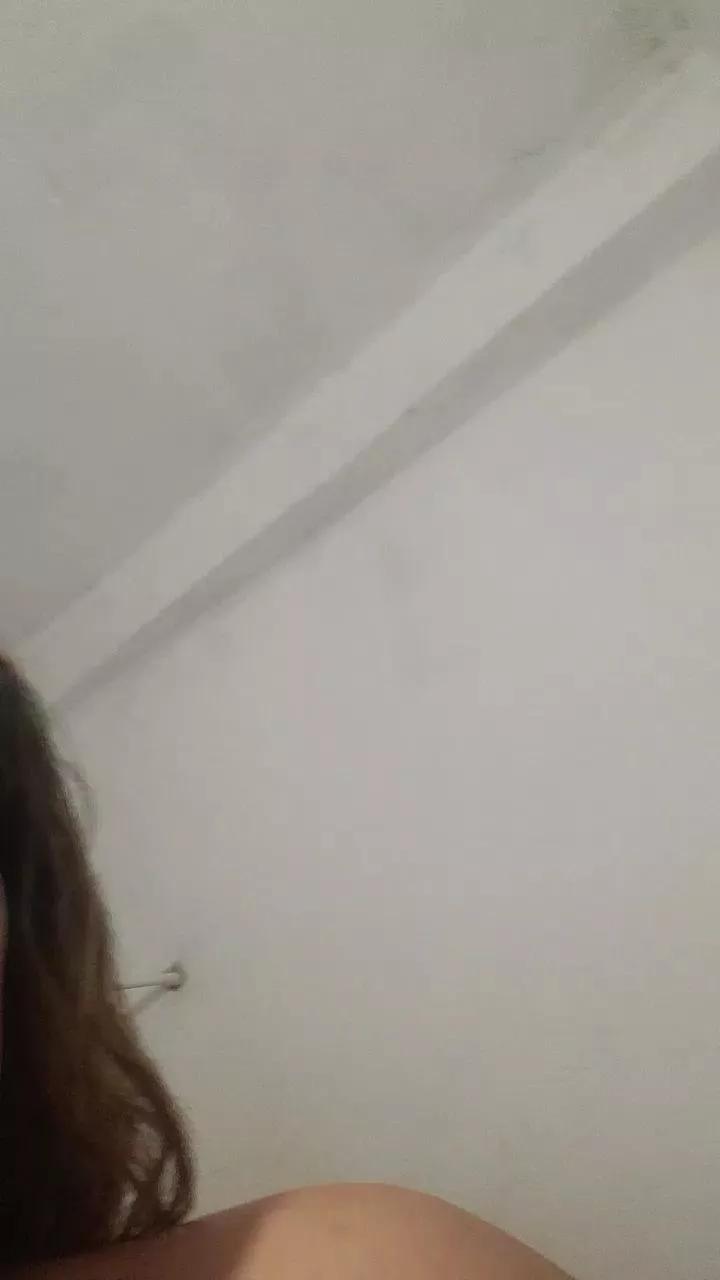 Offline adrianababby on Cam4