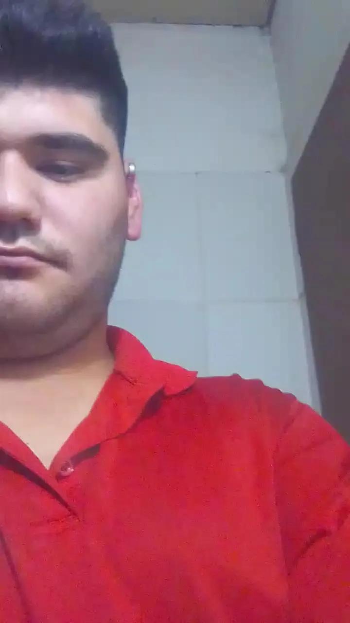 Offline Adritoledo on Cam4