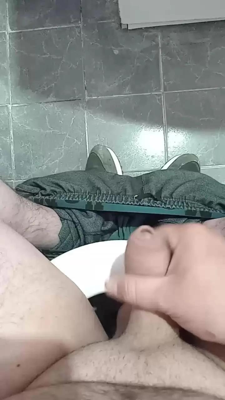 Offline Adritoledo on Cam4