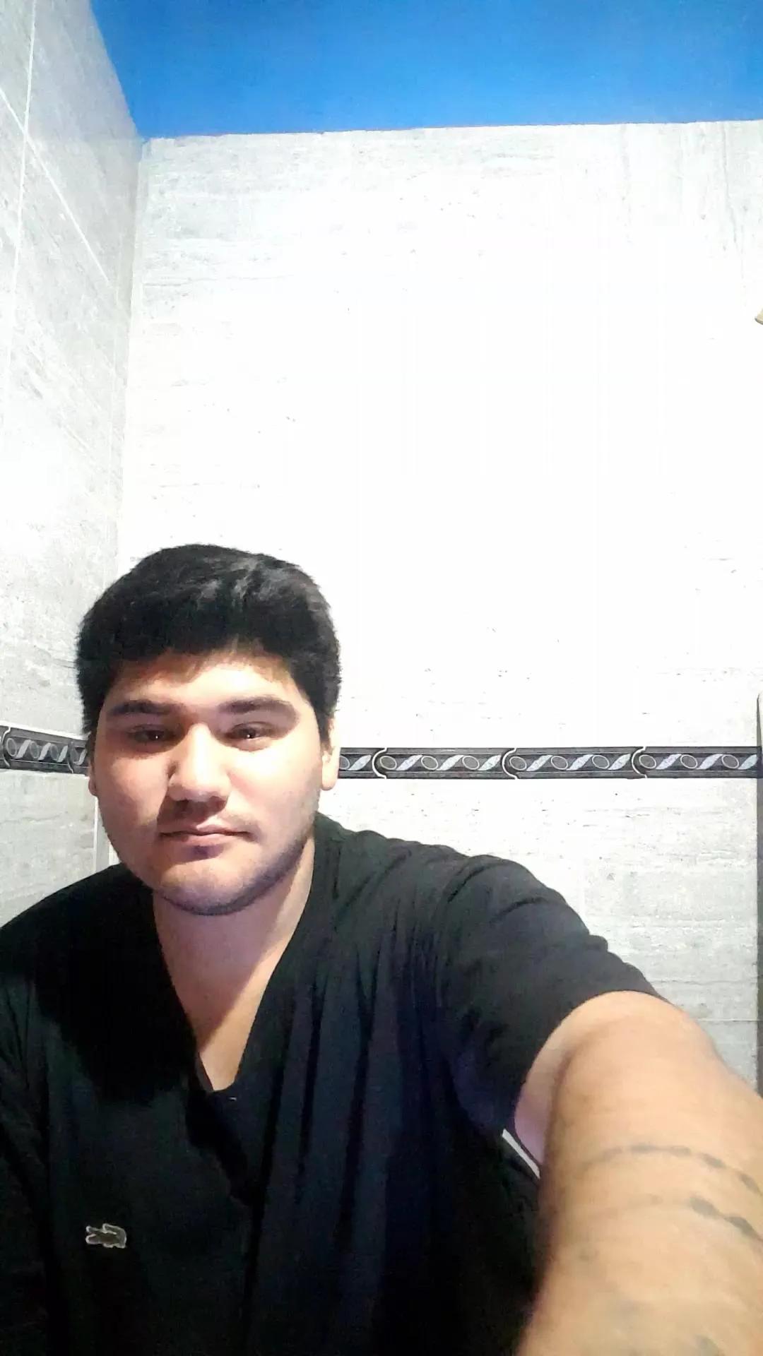 Offline Adritoledo on Cam4