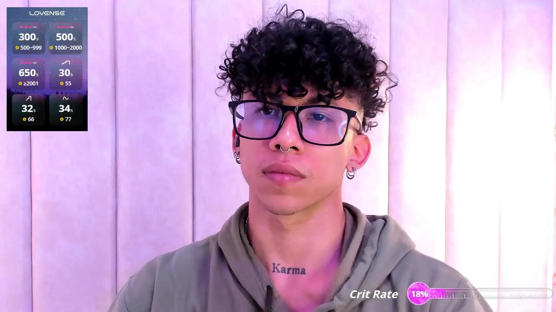 Offline Akaza_ on Cam4