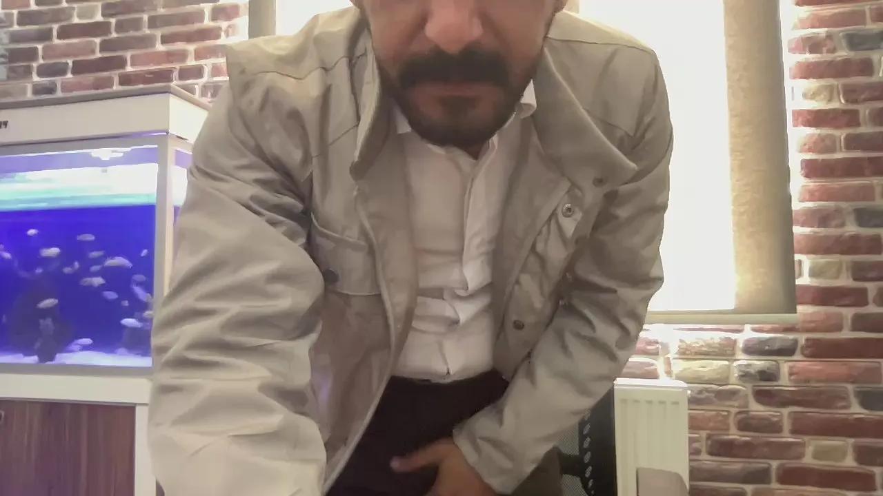 Offline AktOnly on Cam4