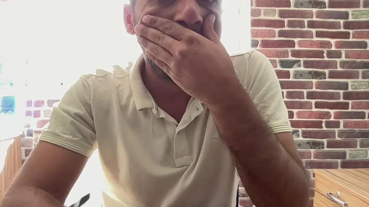 Offline AktOnly on Cam4