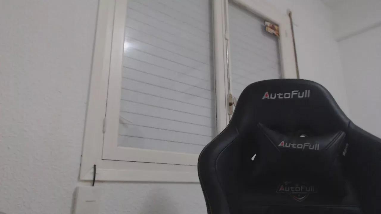 Offline albertillo2 on Cam4