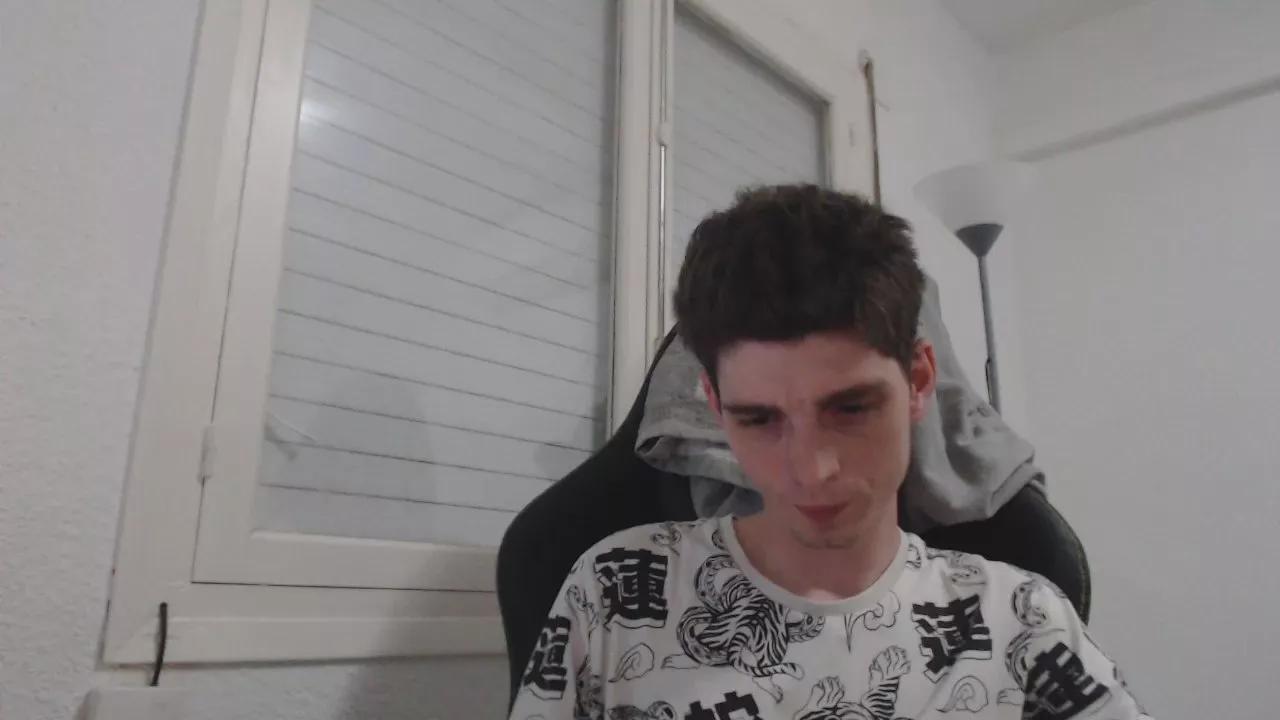 Offline albertillo2 on Cam4