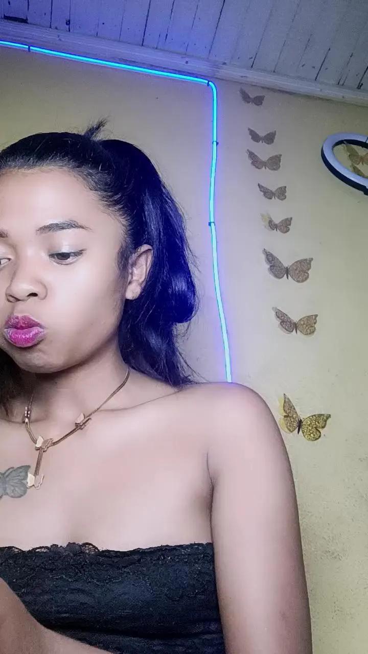 Offline alda41 on Cam4