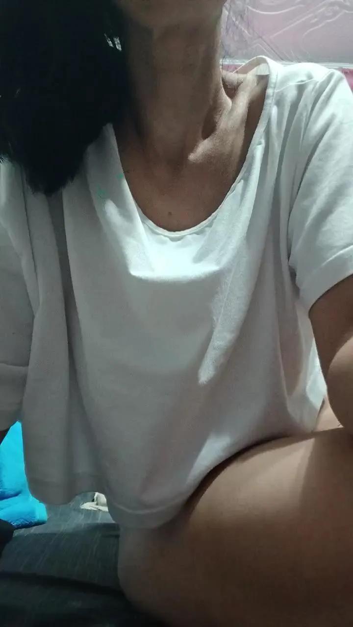 Offline aledina78 on Cam4