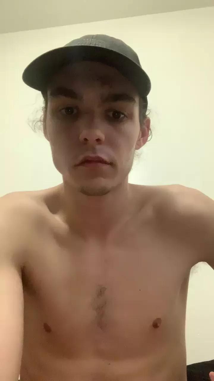 Offline alexandre69xxx on Cam4