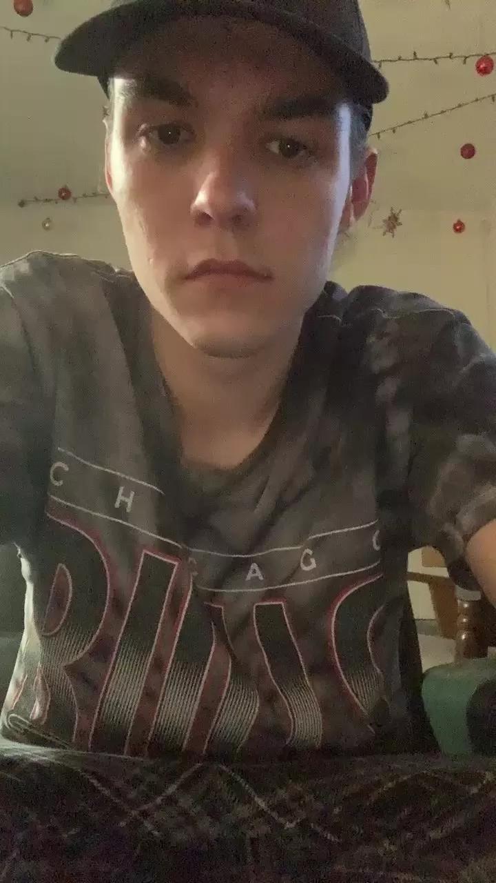 Offline alexandre69xxx on Cam4