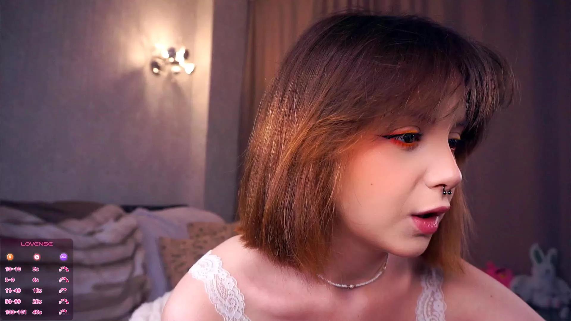 Offline AlodieCoey on Cam4