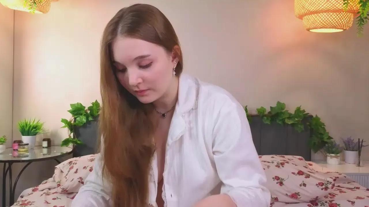 Freechat AlodieFitt on Cam4