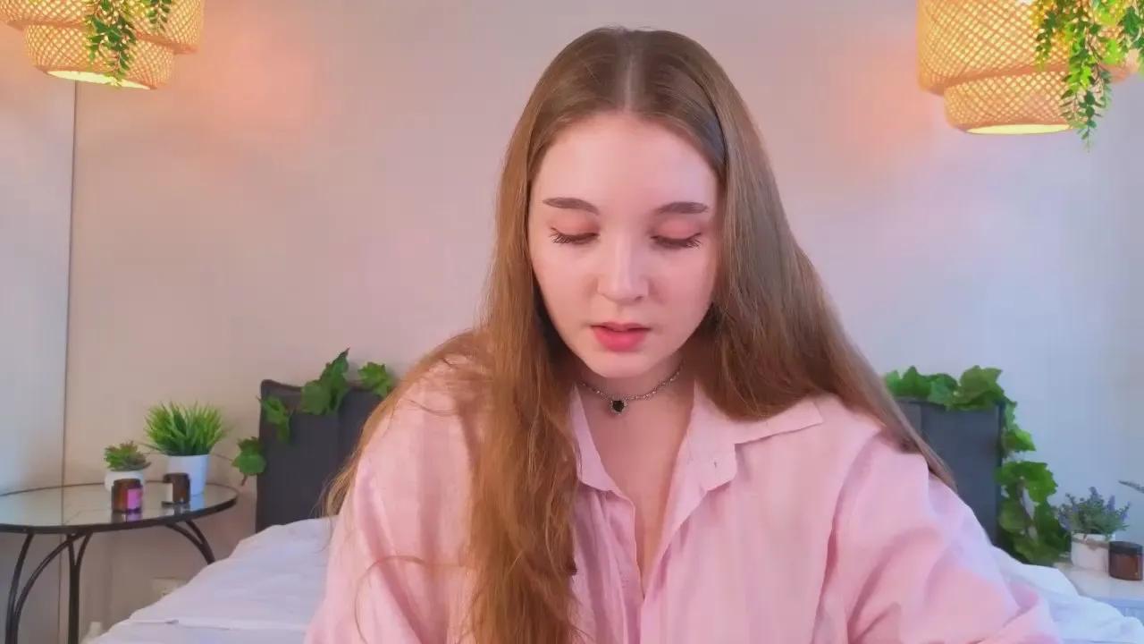 Freechat AlodieFitt on Cam4