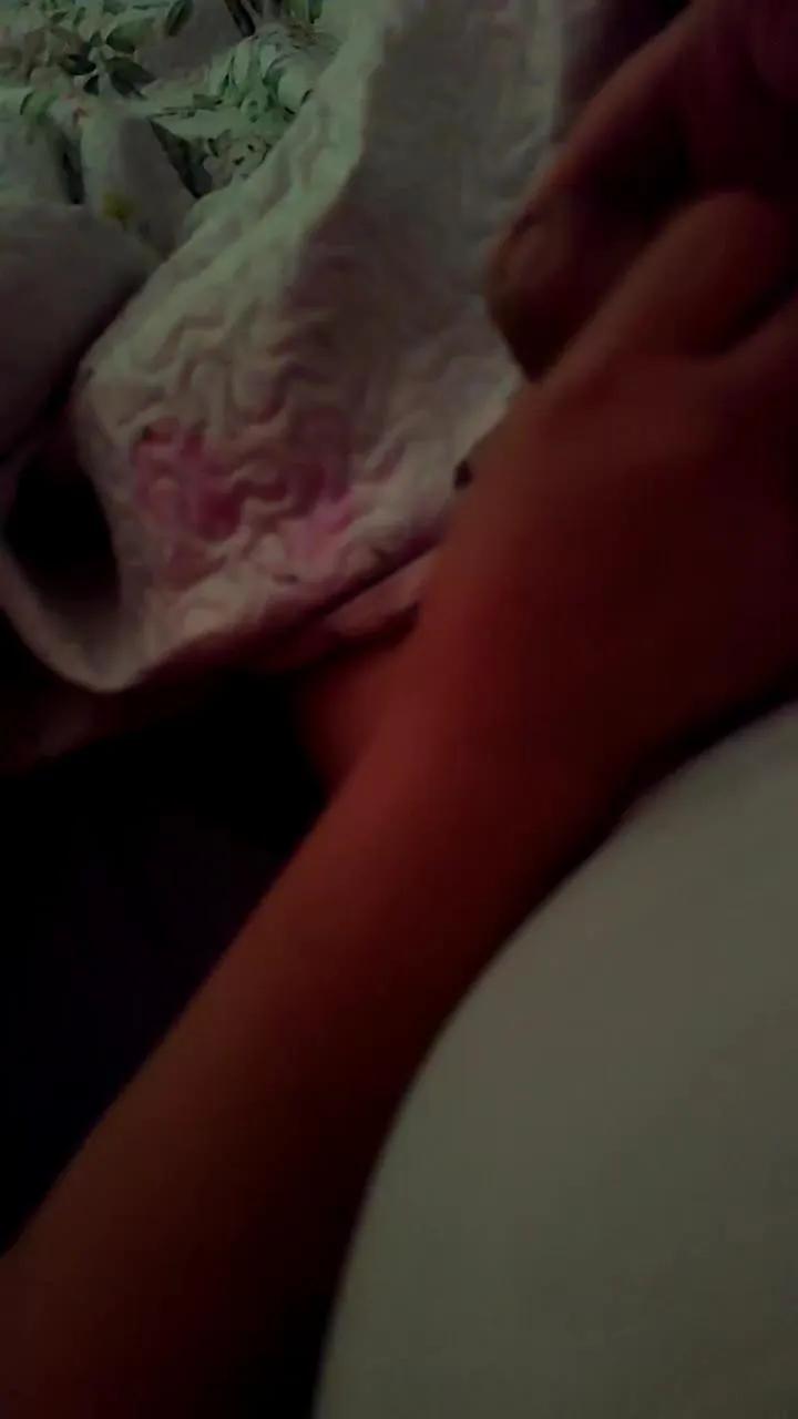 Offline alolocolosdos on Cam4