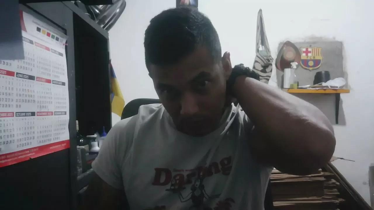 Offline AM92 on Cam4