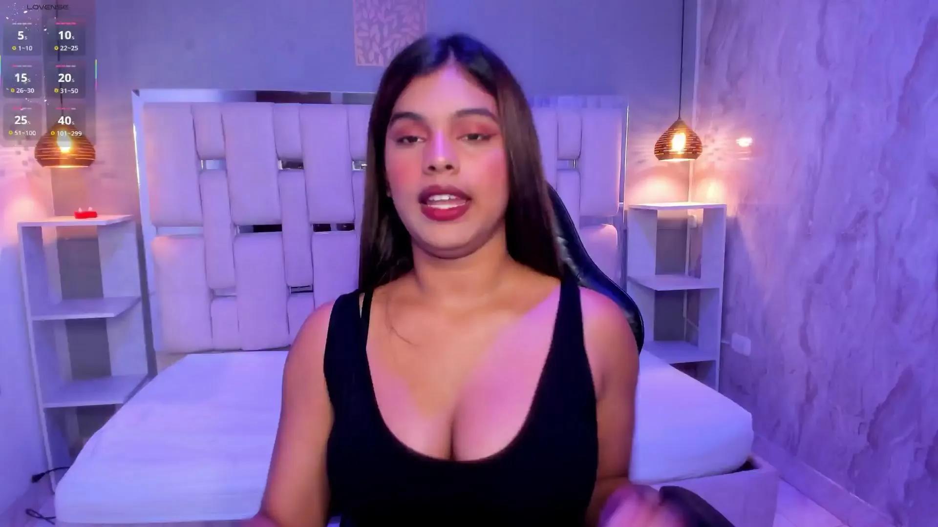 Offline AmyEvan on Cam4