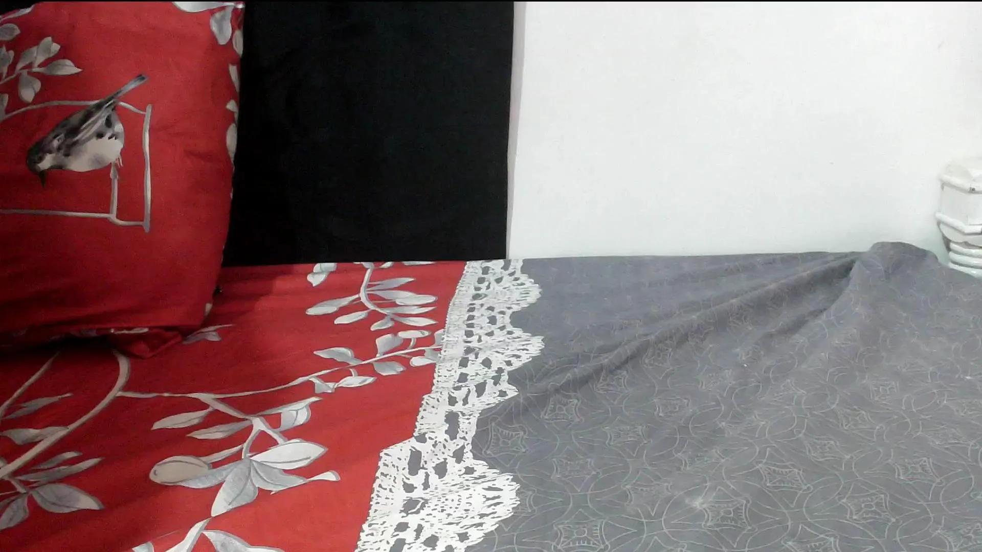 Offline angelainparis on Cam4