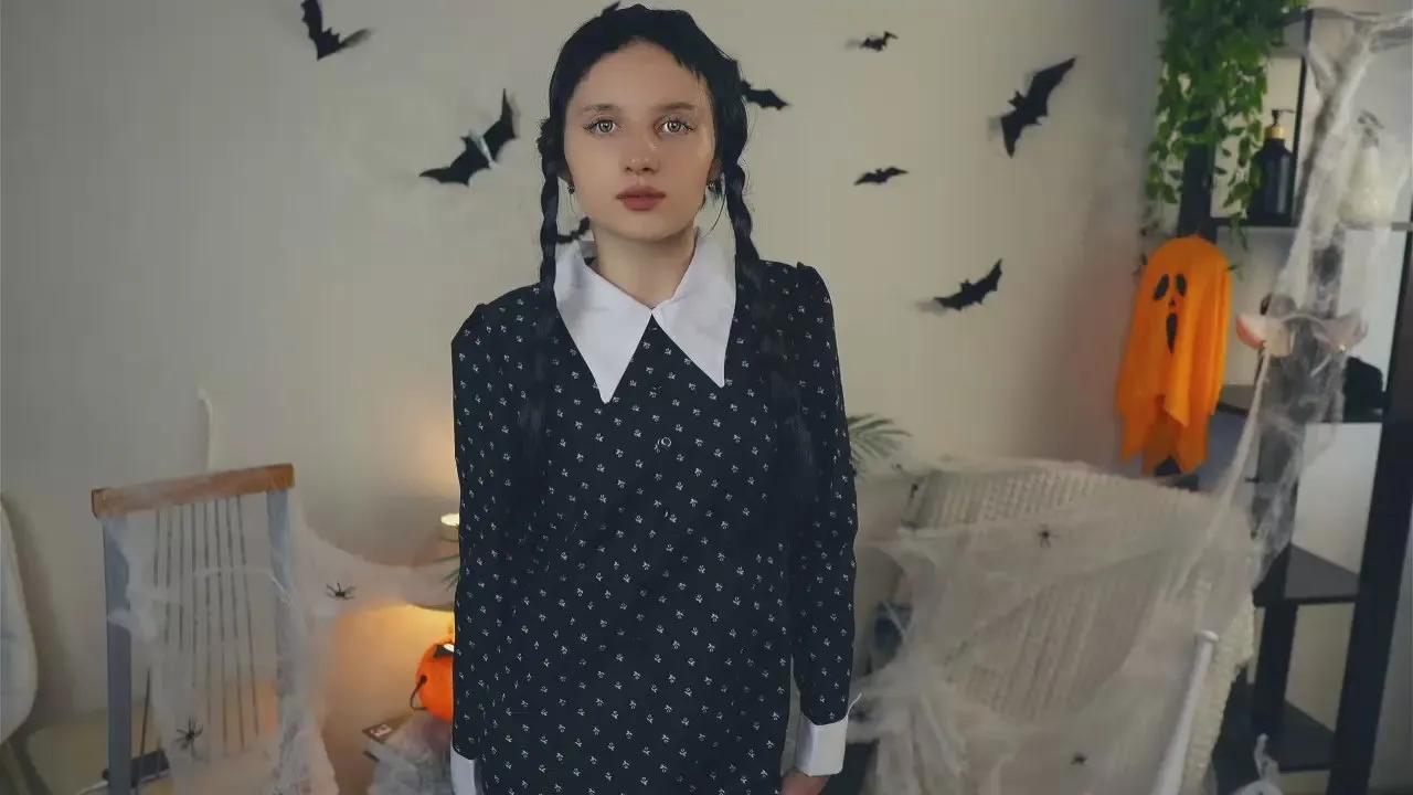 Offline AngellaProvis on Cam4