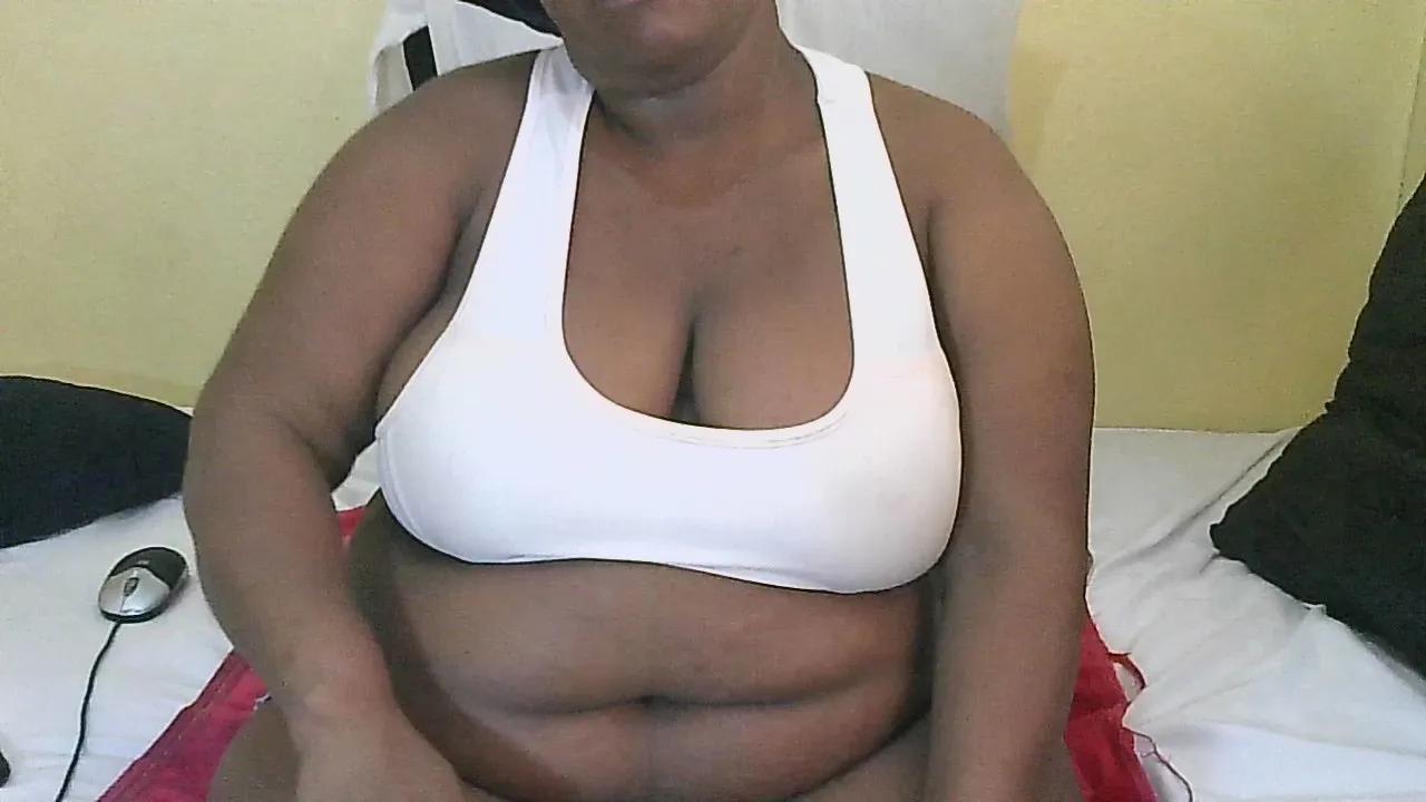 Offline AnnabigpussyXO on Cam4