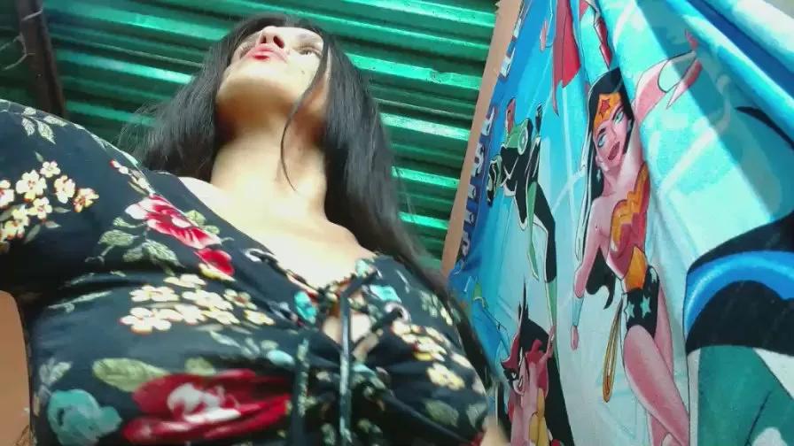 Offline Anniee_luna20 on Cam4