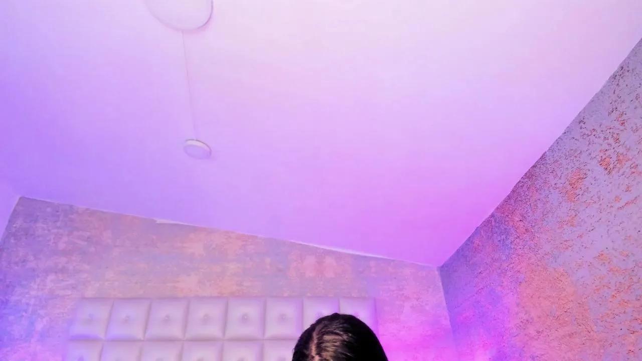 Freechat AntonellaRossi on Cam4