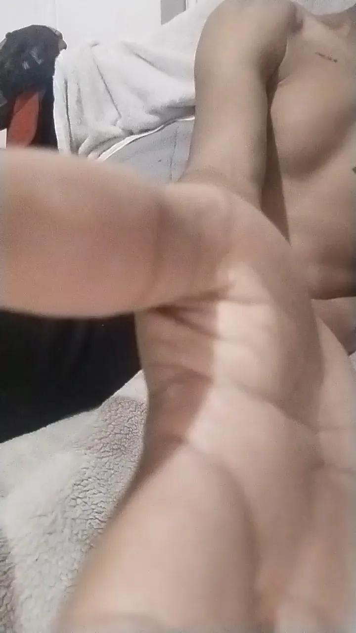 Offline Ares300 on Cam4