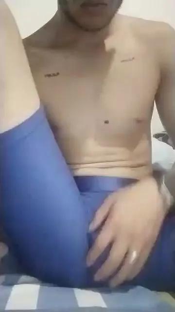 Offline Ares300 on Cam4