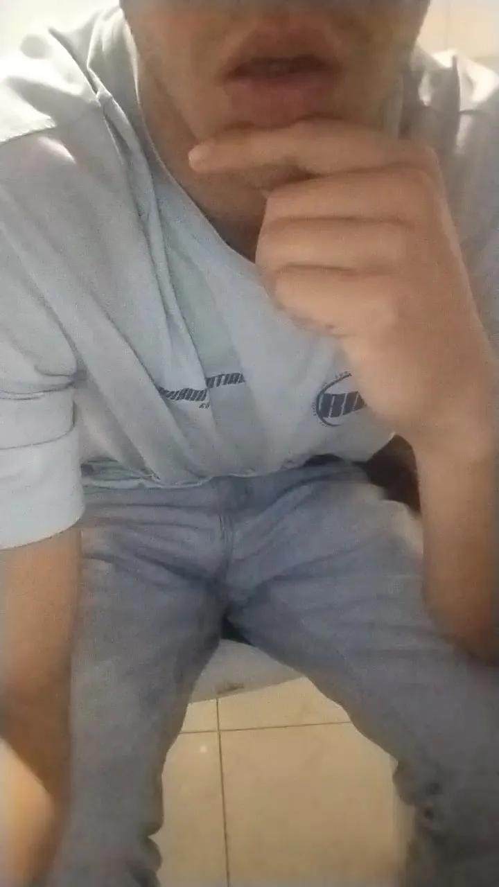 Cam4 Ares300 is Freechat Ares300 —  #armpits #masturbation #gamer #cum #milk #schoolgirl #amateur