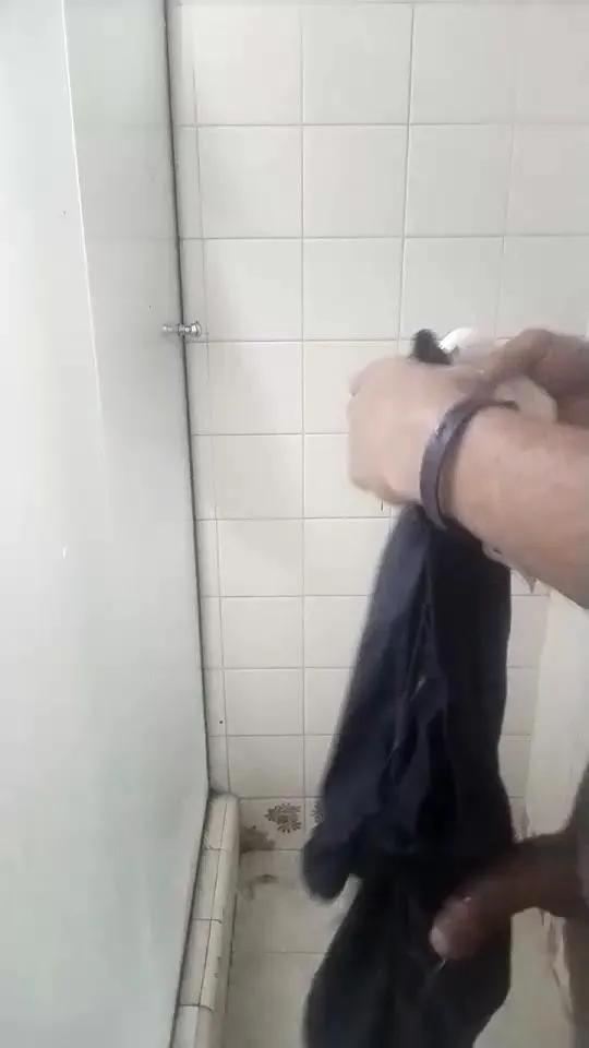 Offline Ares300 on Cam4