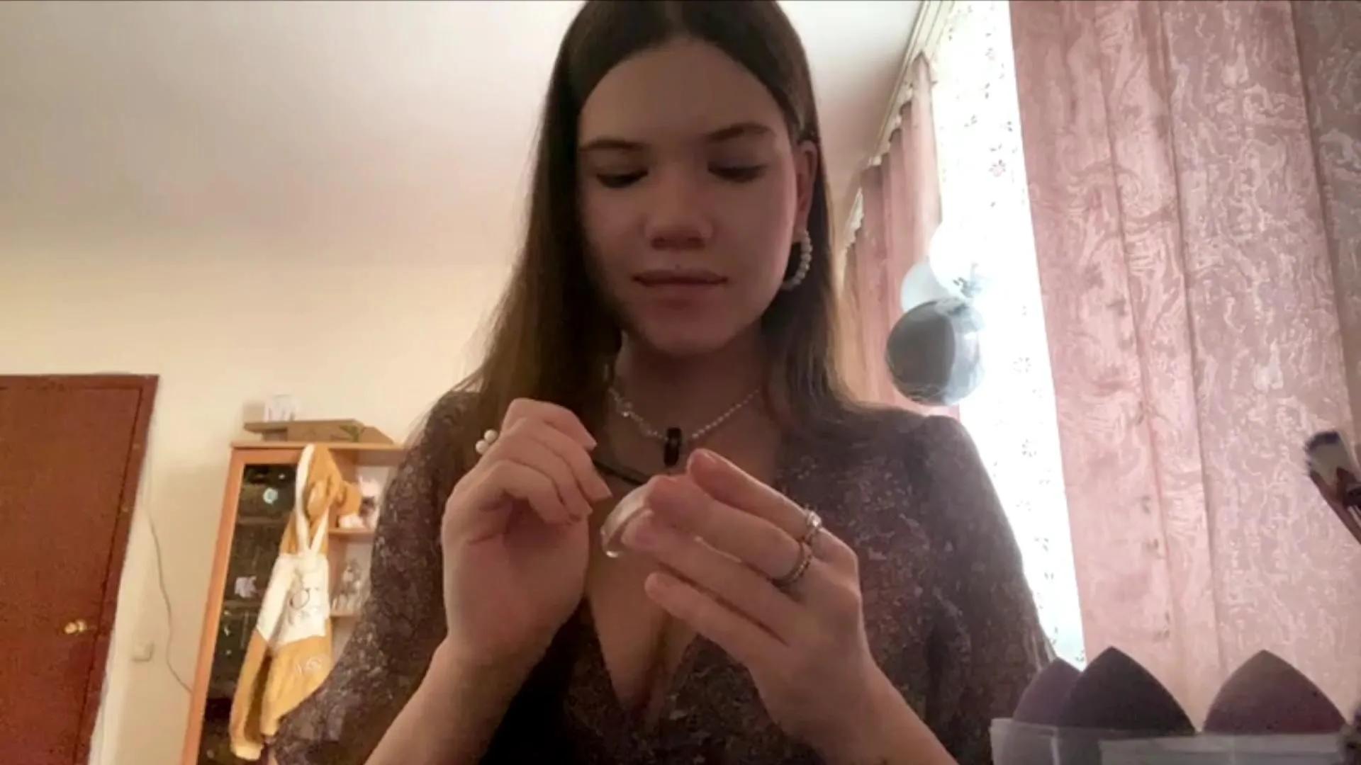 Offline ArlyneSwilling on Cam4