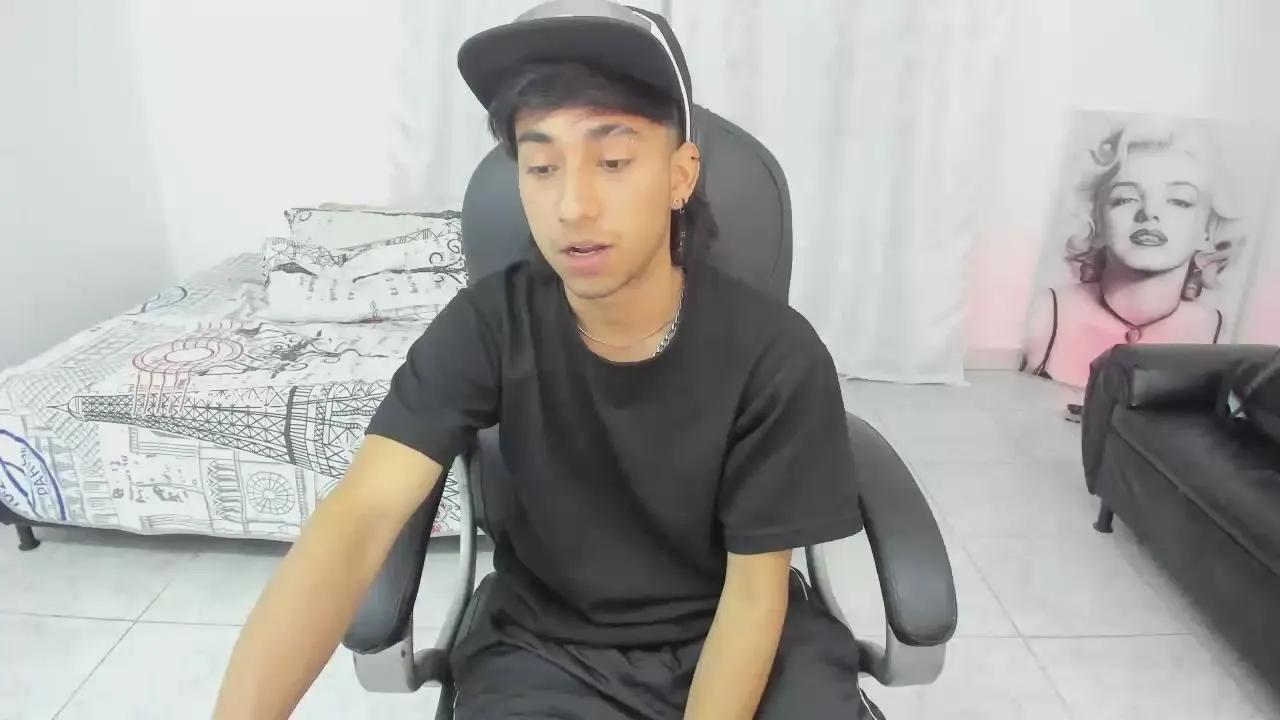 Offline Austin_Booy on Cam4