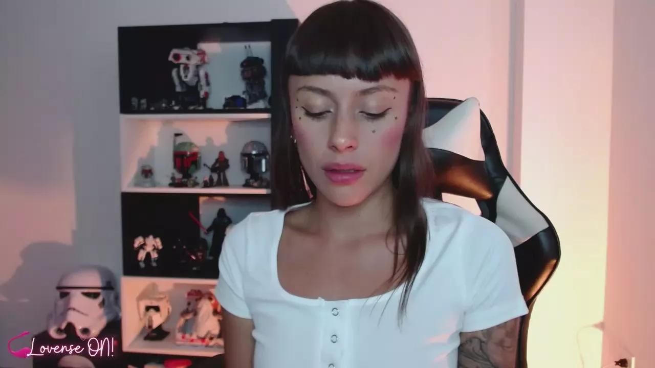 Offline babypinkcatlive on Cam4