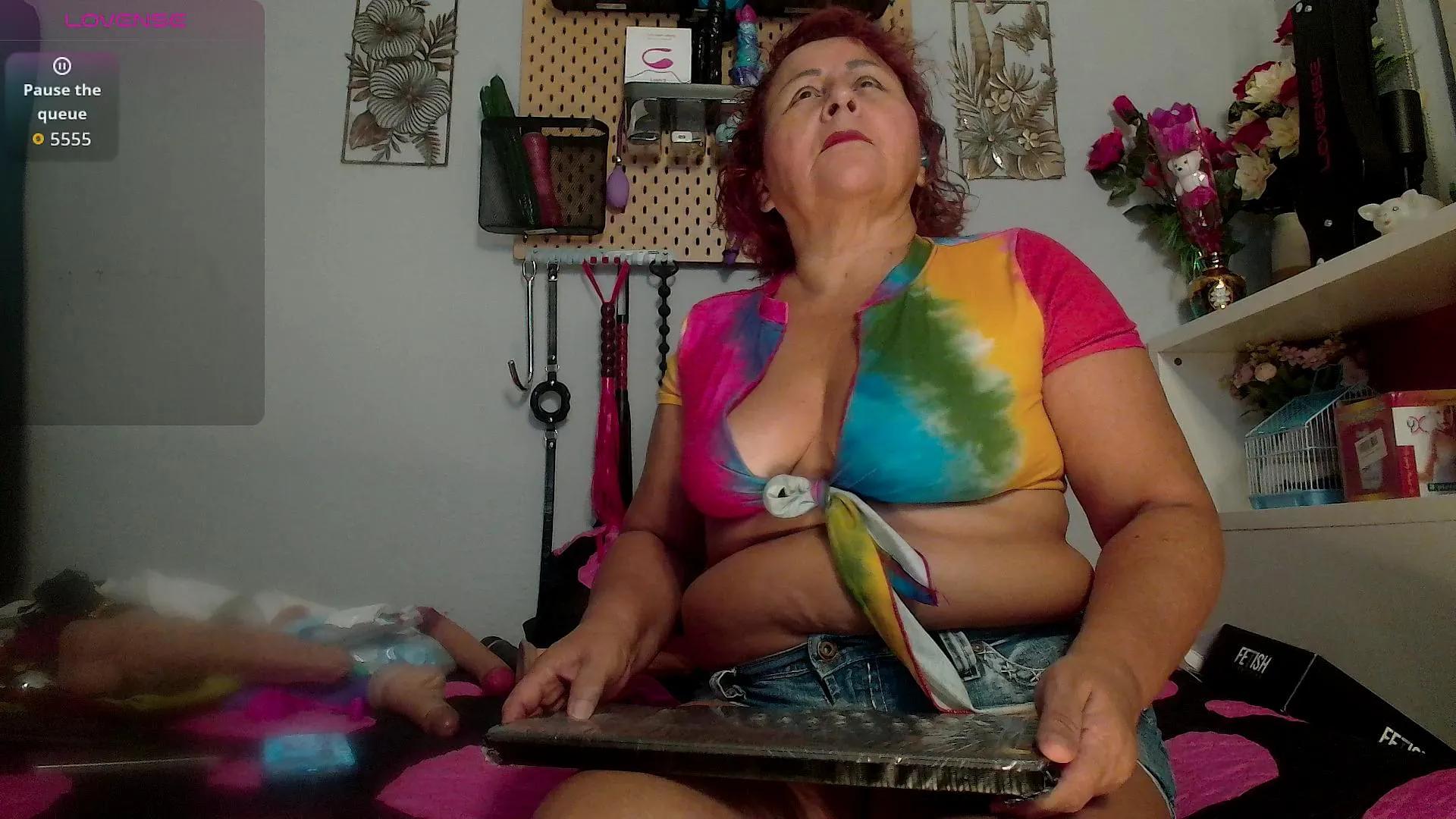 Offline BarbaraViciosa on Cam4