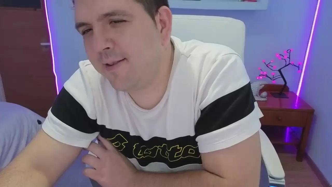 Offline Basy8 on Cam4