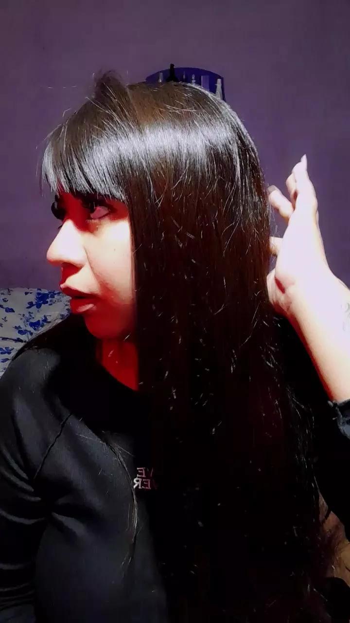 Offline Bebijuu23 on Cam4