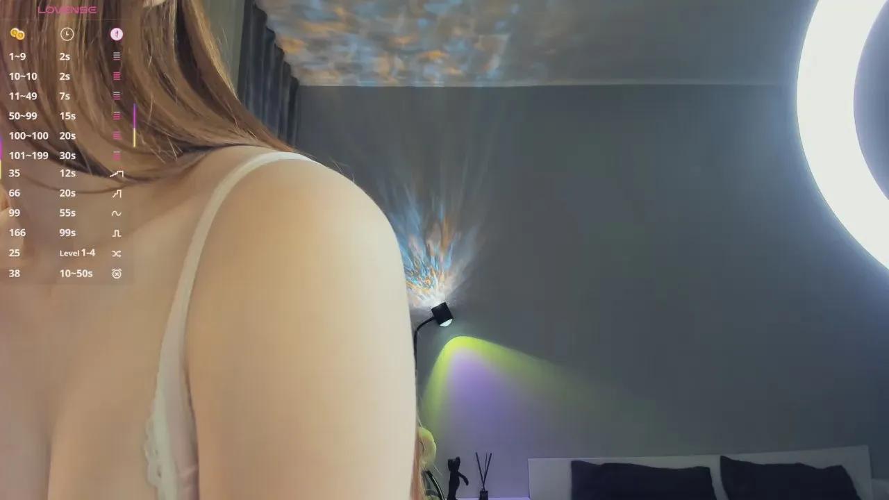 Offline BelleDream on Cam4