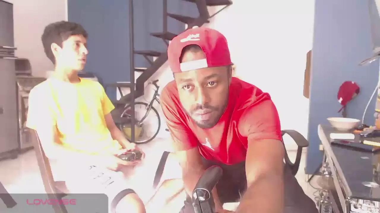 Offline BenthBlack1 on Cam4