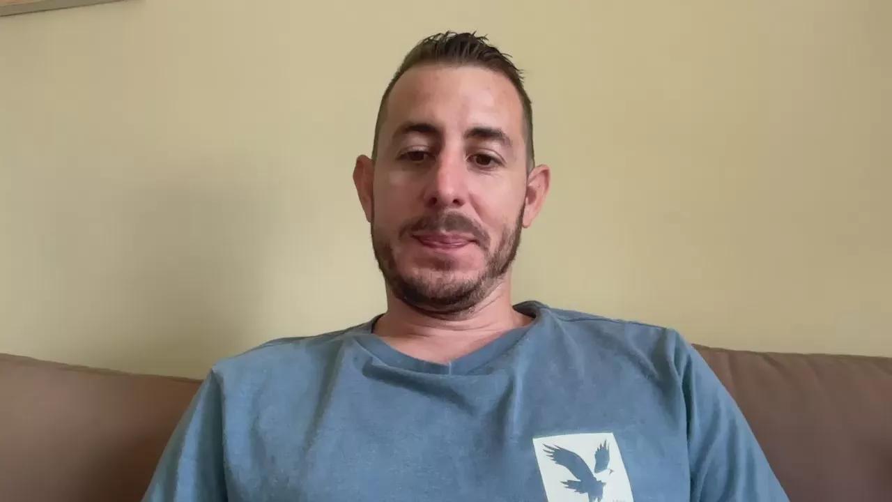 Offline bigone_hot on Cam4