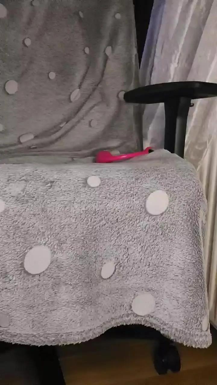 BlueEye_Girl on Cam4