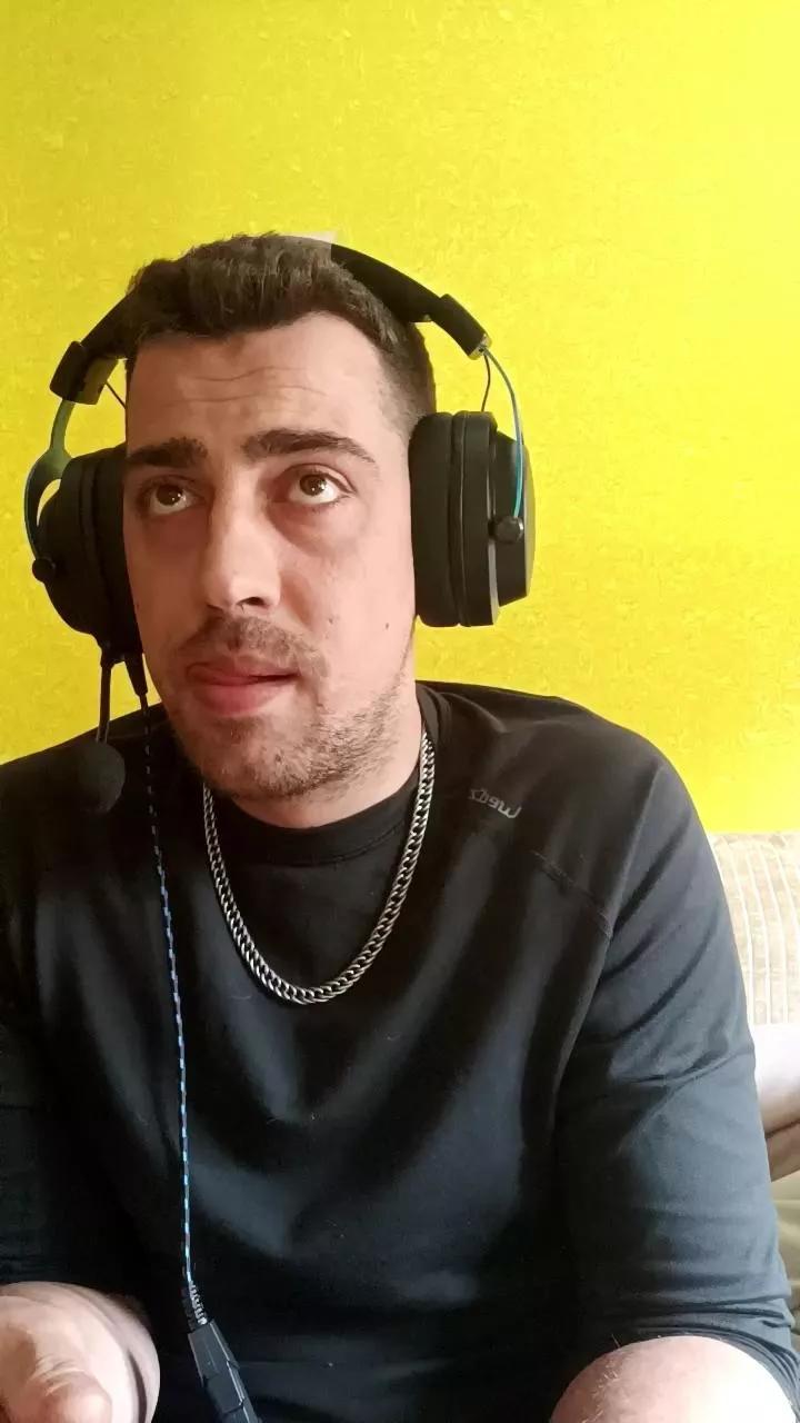 Caballero23H on Cam4 