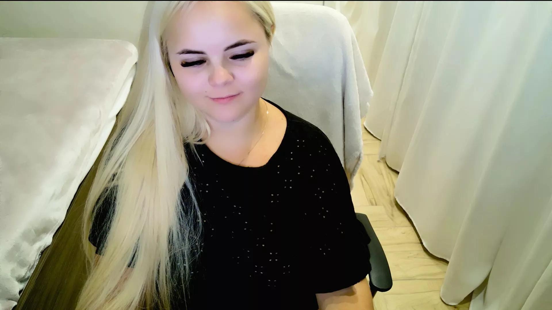 Offline call_me_cutie on Cam4