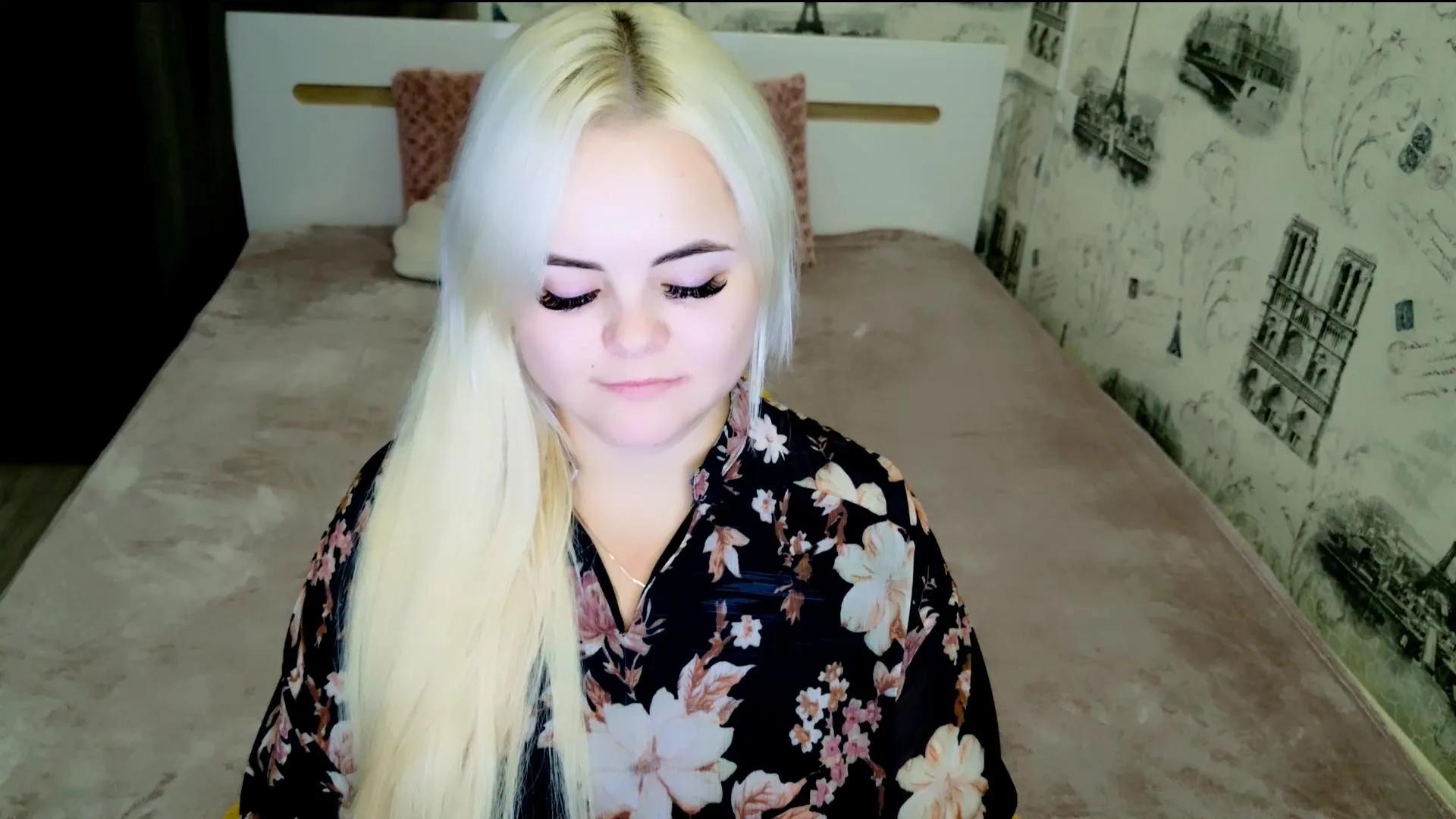 Offline call_me_cutie on Cam4