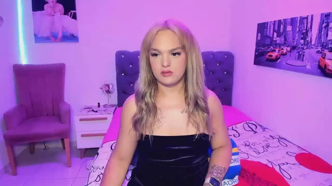 Offline CameronDiazz on Cam4