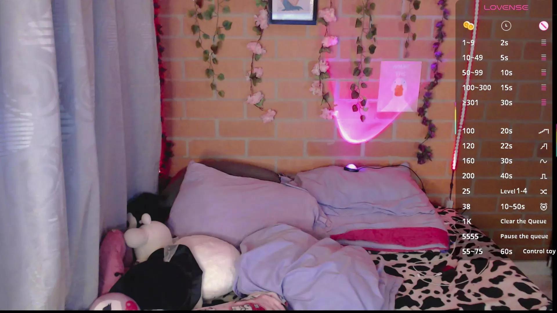 Offline Candy_7u7 on Cam4