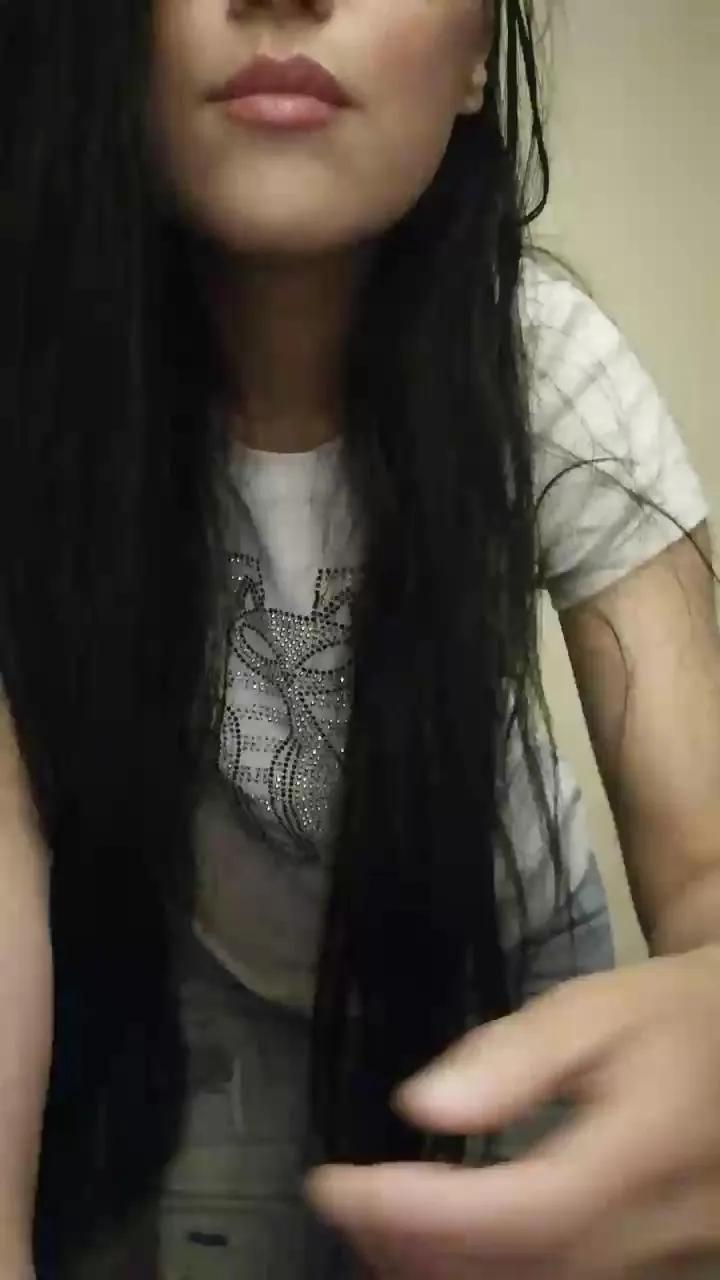 Offline candydreams6 on Cam4