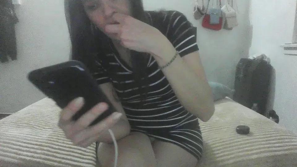 Offline Caribeanclande1 on Cam4