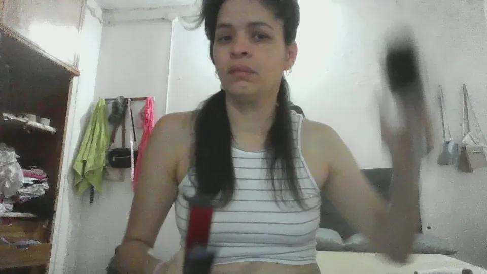 Offline Caribeanclande1 on Cam4