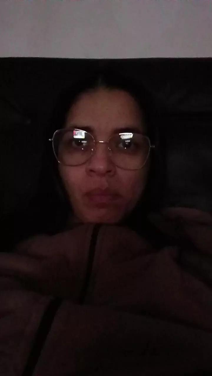 Offline Caribeanclande1 on Cam4