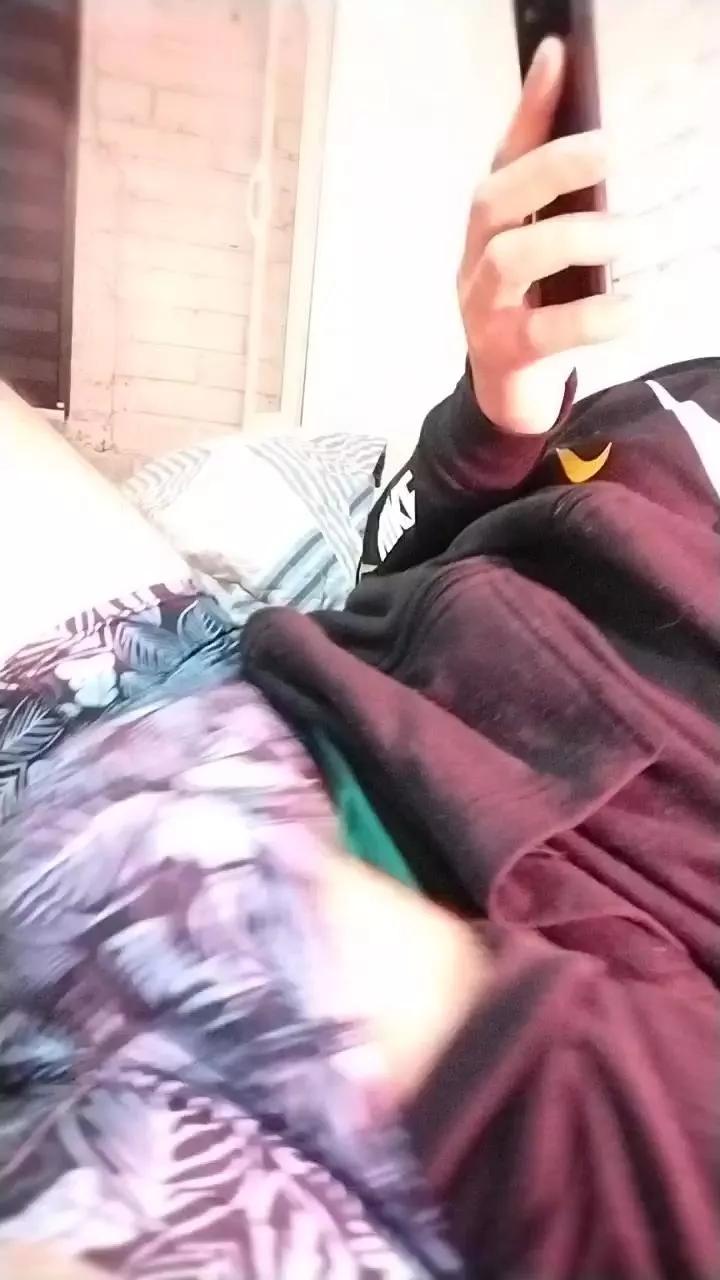 Offline CarlitosOmarpte on Cam4