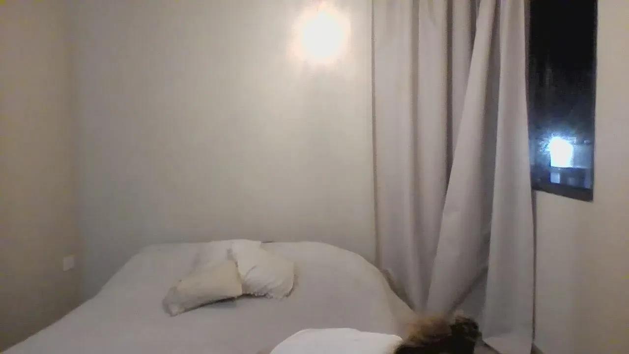 Offline catalinna22 on Cam4