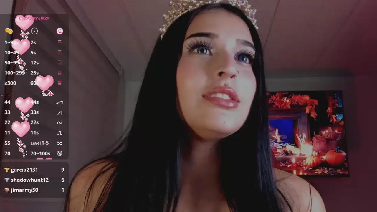 Offline Charlotte_greys on Cam4